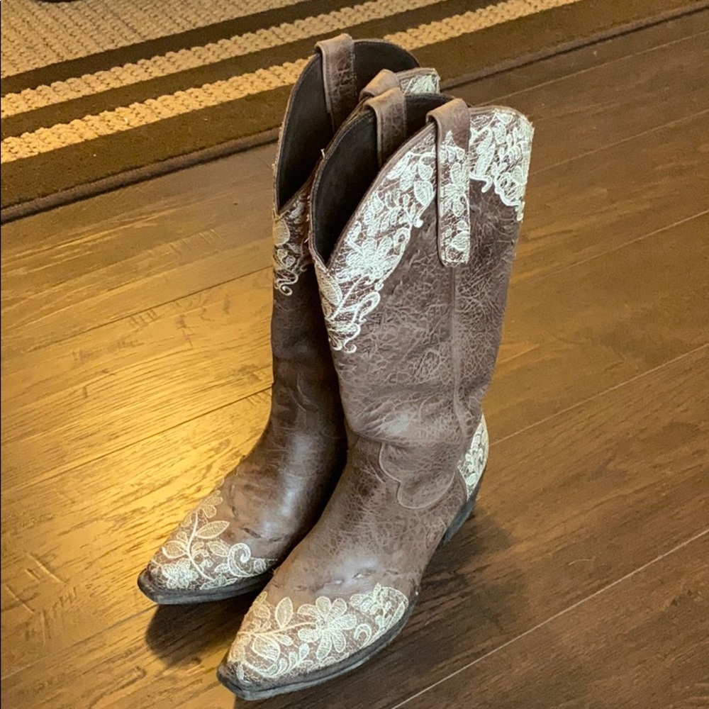 Lace Cowboy Boots Lane Size 7 EUC
